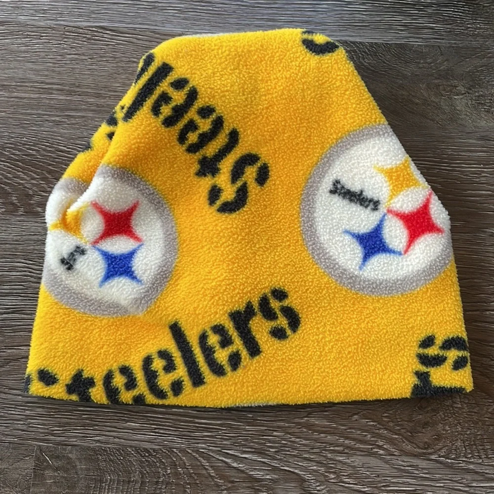Steelers Logo Fleece Winter Hat